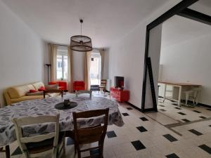 T4- terrasse 50m², garage, centre-ville