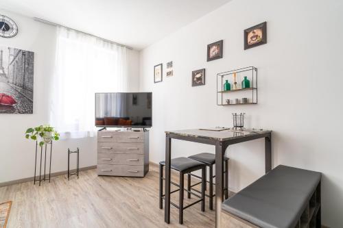 TAGBLATT Apartment 8