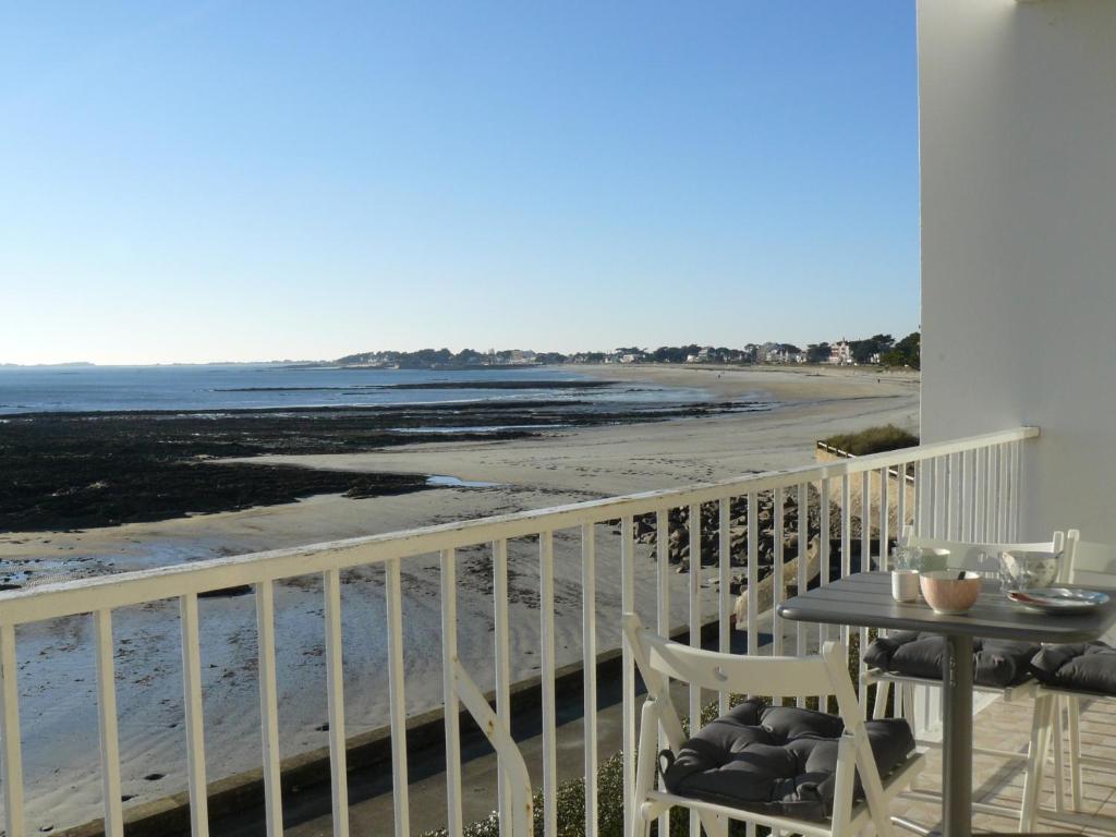 Tal Mor, Bel Appartement Lumineux Vue Mer, Proche Plage de la pointe, 32, 56340 Carnac