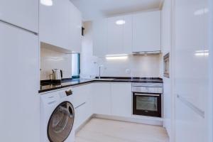 Tália II - Pool & City Center - Vilamoura