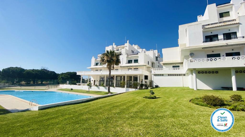 Tangerinne CIP Urb. Da Mana, Bloco C, Apto. N, Torre Da Medronheira, 8200-992 Albufeira