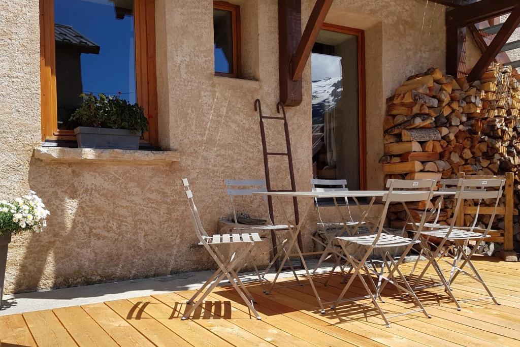 TARA - Appartement Cosy 5 personnes - Wifi - Terrasse - Parking -