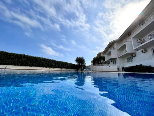 Tavira Brightness With Pool by Homing