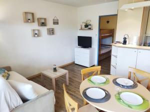 Appartement tecy Pierre et vacances pierre et vacances appt 204 2eme etage 1 Chemin du Préconil 83120 Sainte-Maxime Provence-Alpes-Côte d\'Azur