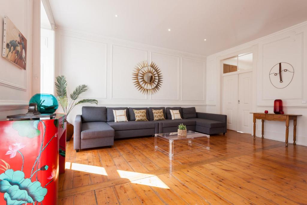 Tejo Vintage Three-Bedroom Apartment - by LU Holidays 108 Rua da Alfândega, 1100-016 Lisbonne