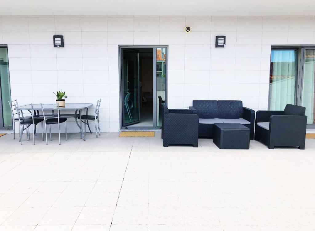 Appartement TERRACE APARTMENT - T2 com garagem fechada gratuita Estrada de São Bernardo, nº375, A, R/C 3810-177 Aveiro