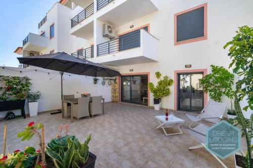 Terrace Miguel Torga - Dream Lodging