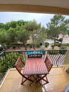 TERRASSE 2mn de la Plage à pied