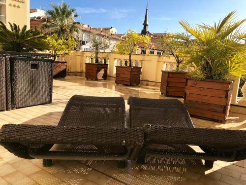 Appartement terrasse dans palace Belle Epoque Menton france