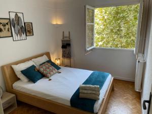 Terrasse plein sud au calme, deux chambres doubles