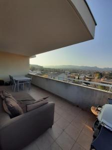 Terrasse sur les Alpilles
