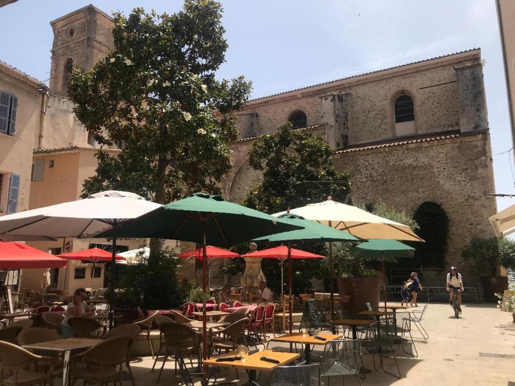 Terrasse vue mer, climatisation, parking privé, plage 10 mn à pied 11560 Saint Pierre La Mer