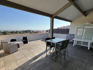 Appartement Terrasse vue mer, climatisation, parking privé, plage 10 mn à pied 21 Avenue des Garrigues 11560 Saint Pierre La Mer Languedoc-Roussillon