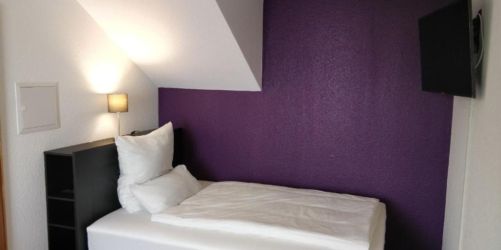 TH Exclusive Lichtenbroicher Weg 190 1 Etage, 40472 Düsseldorf