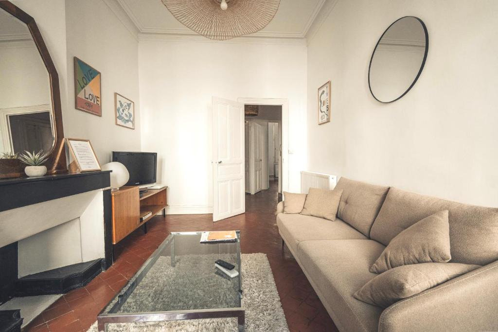 Appartement The Artist - P3 Heart of town - Chic and Charming 9 avenue general perrier 30000 Nîmes