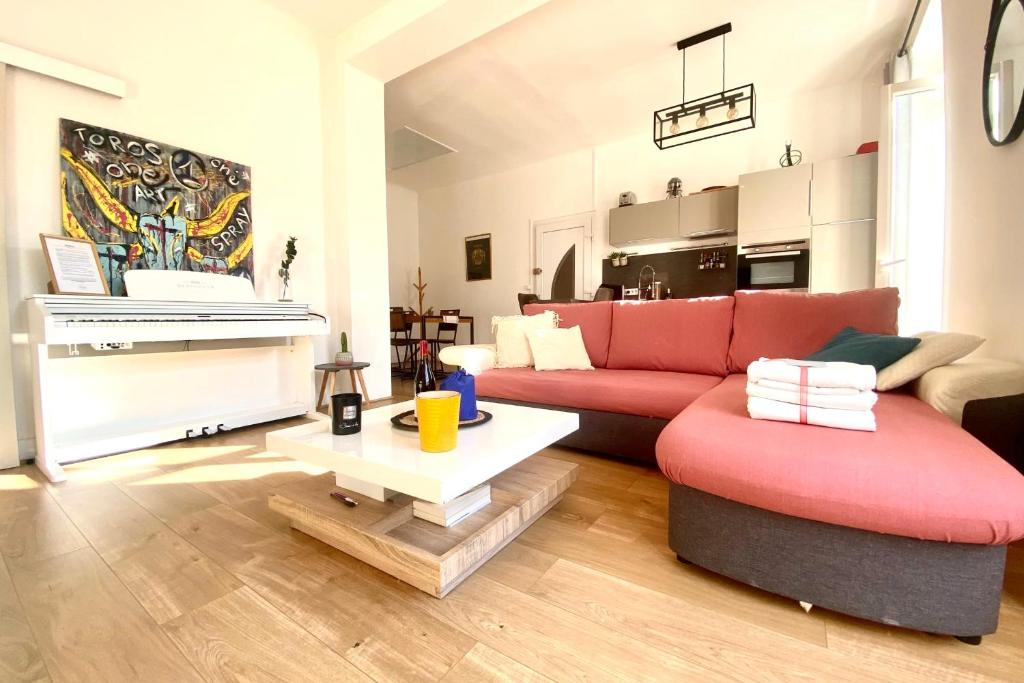 Appartement The Artiste -P2 with balcony in the city center 35 rue des tilleuls 30900 Nîmes