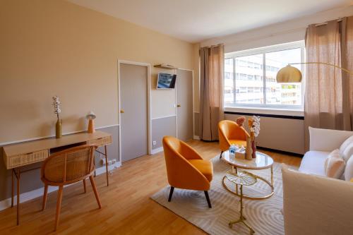 The Cozy Trocadero