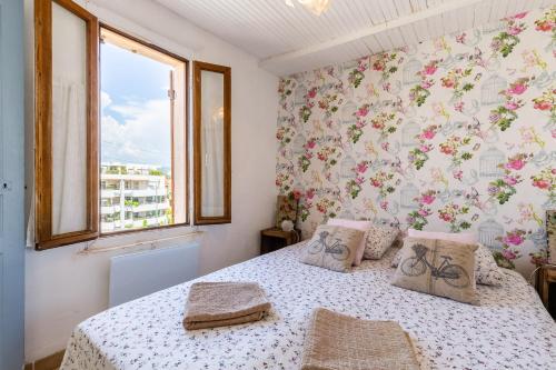 THE CREW HOUSE LA CIOTAT - Maison de pêcheur en triplex 3 chambres et box privatif au dessus du Vieux Port