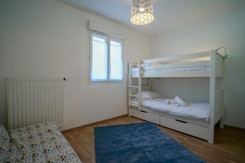 The Family Lake - 2 bedroom apartment terrace & parking