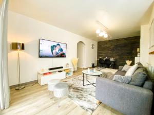 The Grey House - Parking - Piscine - RER à 6 min