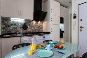 The Lisbon Experience by Liberdade