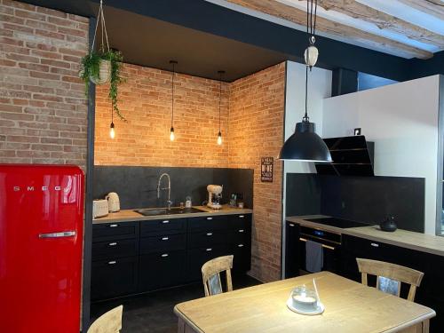 The Loft, by So & Dam’s