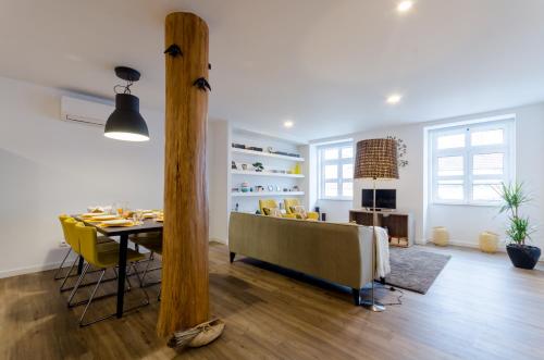 The Loghouse