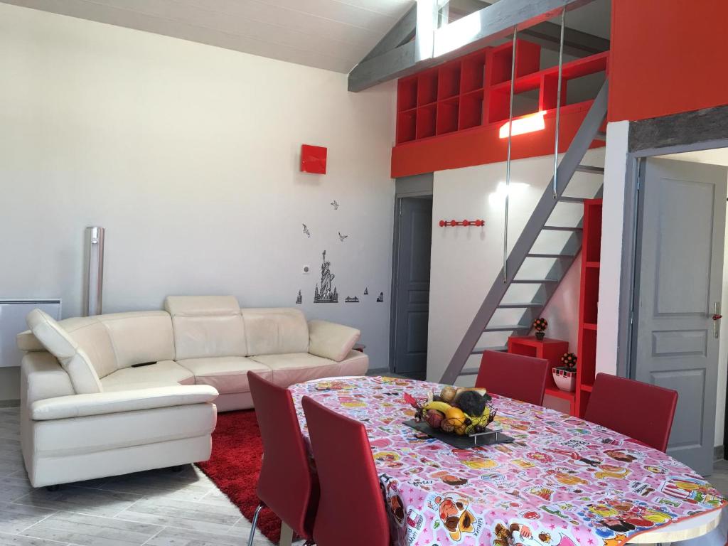The Merville Duplex - Lorient Center