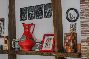 The Modern & Recycled House
