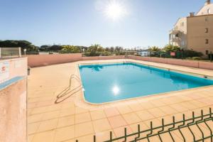 The Palm Walk by Pom, vue quai, piscine, parking, wifi