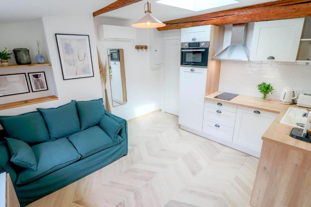 The Perfect Studio in the Heart of Paris (5M)