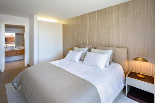 the Quest - Luxury Beach Apartment