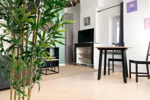 Appartement The rooftops of the old city #BQ 8 place Sainte Claire 38000 Grenoble Rhône-Alpes