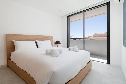 The Sapphire, by Ideal Homes - Deluxe Apartment