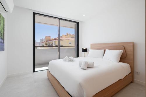 The Sapphire, by Ideal Homes - Deluxe Apartment