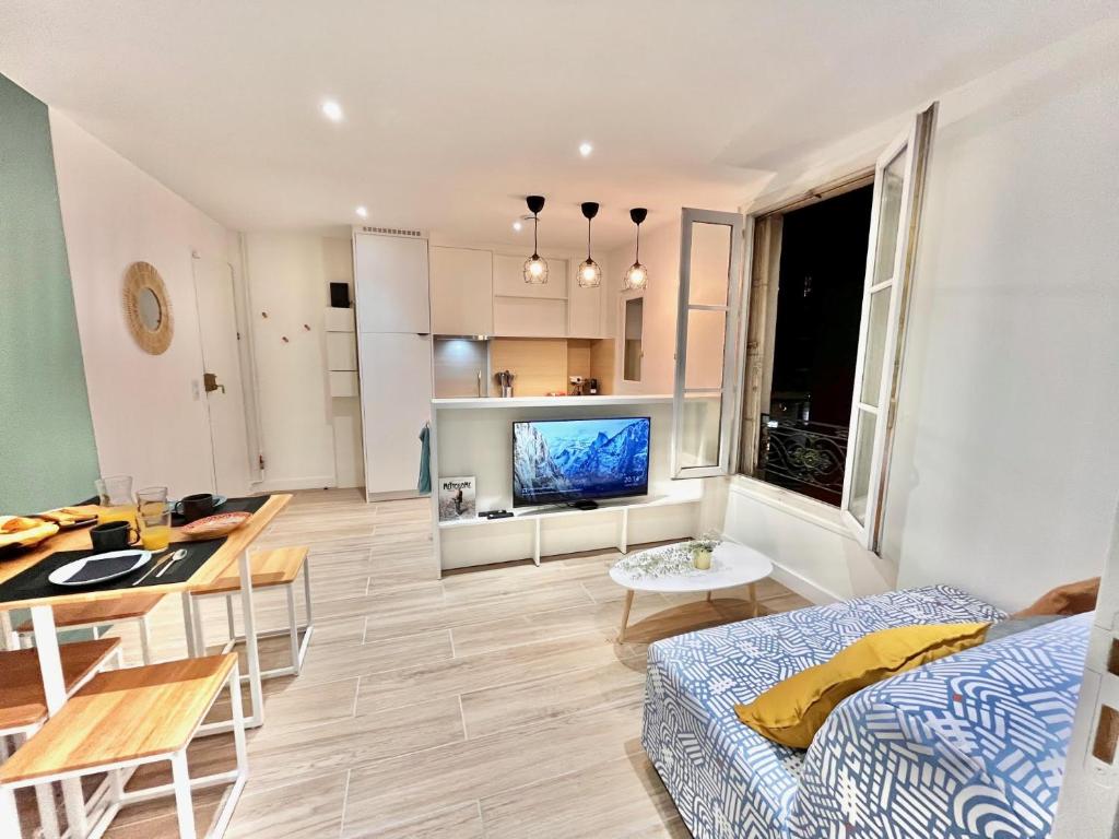 The Sea Apartment 2 - Sea view on the ramparts of Old Town Antibes