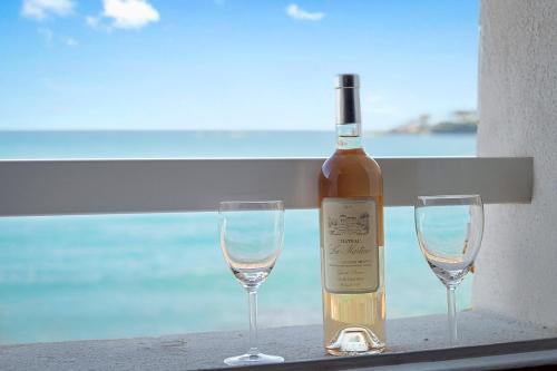 The Sea Apartment 2 - Sea view on the ramparts of Old Town Antibes