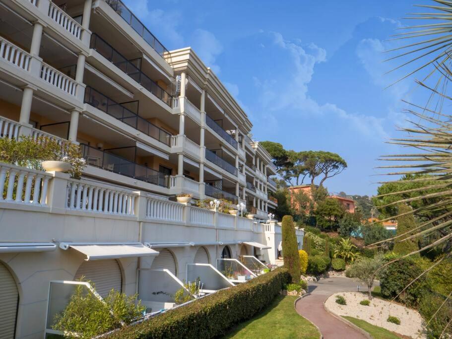 The Sun Paradise Dream 76 AVENUE DU DOCTEUR RAYMOND PICAUD CANNES LA BOCCA, 06150 Cannes