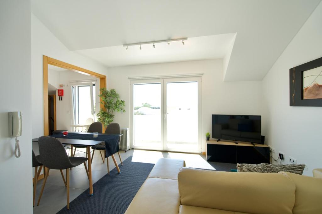 The Sunny Loft - Baleal & Ferrel - 4Pax Travessa Vasco da Gama nº1, 2nd floor, 2520-190 Ferrel