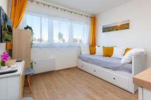 The SUNSHINE- COZY-SEA VIEW - BEACH- HOST PROVENCE