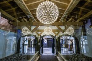 Thedrus luxury apt, swimming pool, SPA & more
