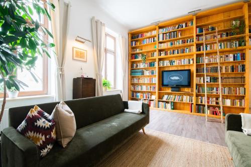 theleaf - design apartment & café