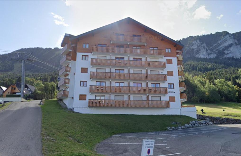 Appartement Thollon-Les-Mémises - IGLOO 2 456 rue du PlanChamp 74500 Thollon-les-Mémises