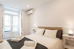 Appartement Three bedroom apartment in historical centre -Bairro Alto Rua da Atalaia nº 64 - 2º 1200-042 Lisbonne -1