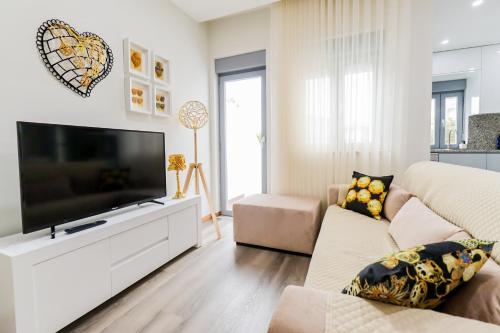 Tiana Apartment - City Centre with Terrace
