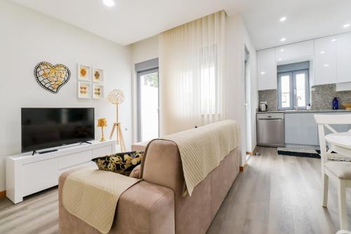 Tiana Apartment - City Centre with Terrace