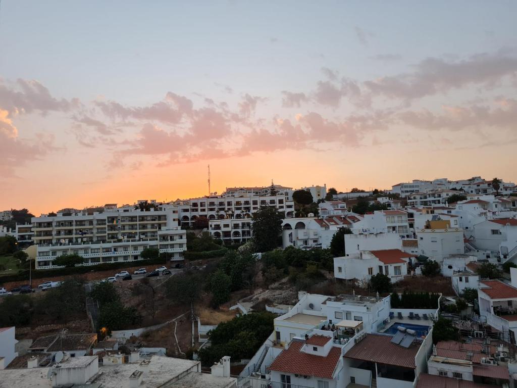 Timi's House - Espaçoso apartamento a 350 m da praia e centro da cidade velha 102 Rua Fernão de Magalhães, 8200-129 Albufeira