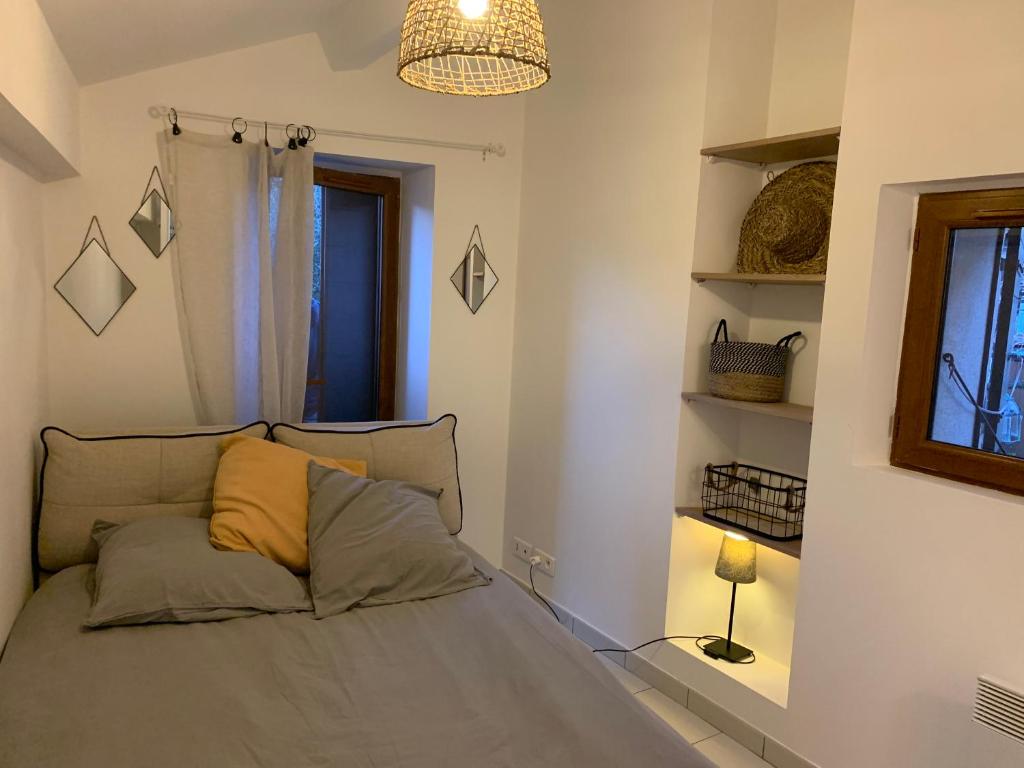 Appartement TinyHouse 4 Place José Thomas 06550 La Roquette-sur-Siagne