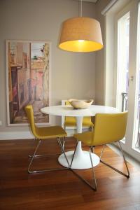 Toctoc Yellow
