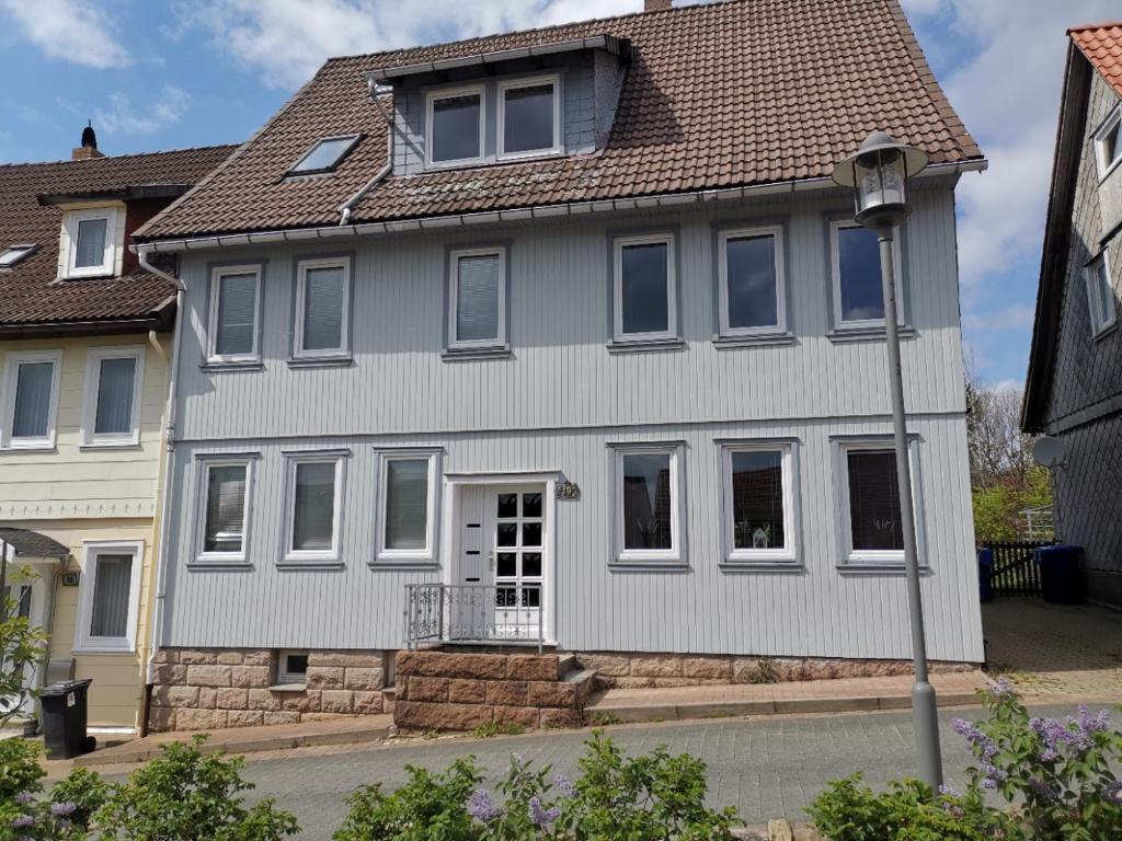 Appartement Tolles Ferienhaus mit großem Garten für 12 Personen erwartet Sie im Harz! 10 Hinterstraße freistehendes Ferienhaus 37444 Sankt-Andreasberg